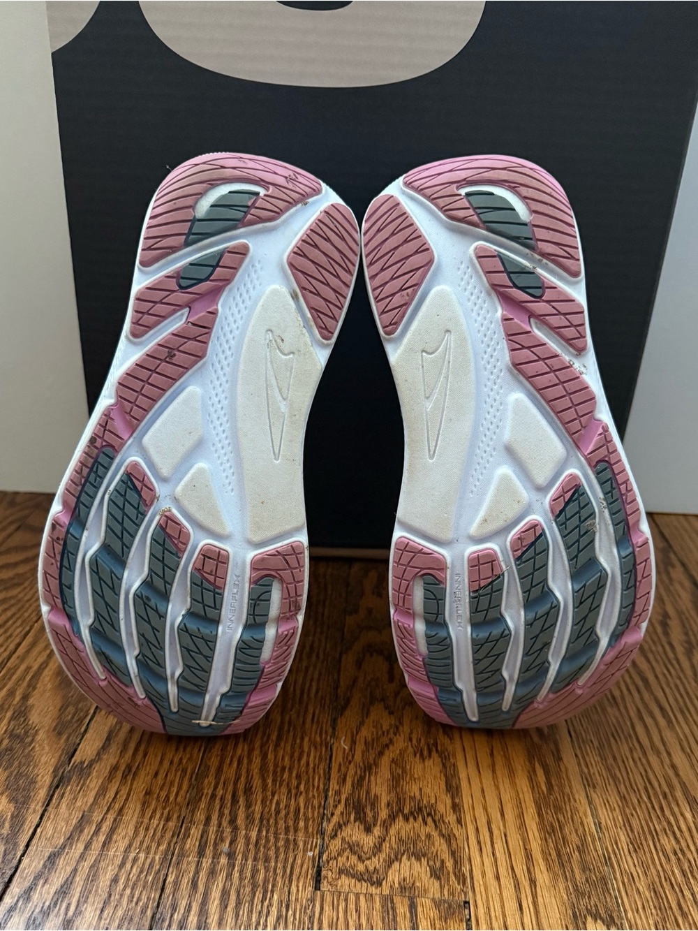 Altra Running Shoes - Picture 5 of 6